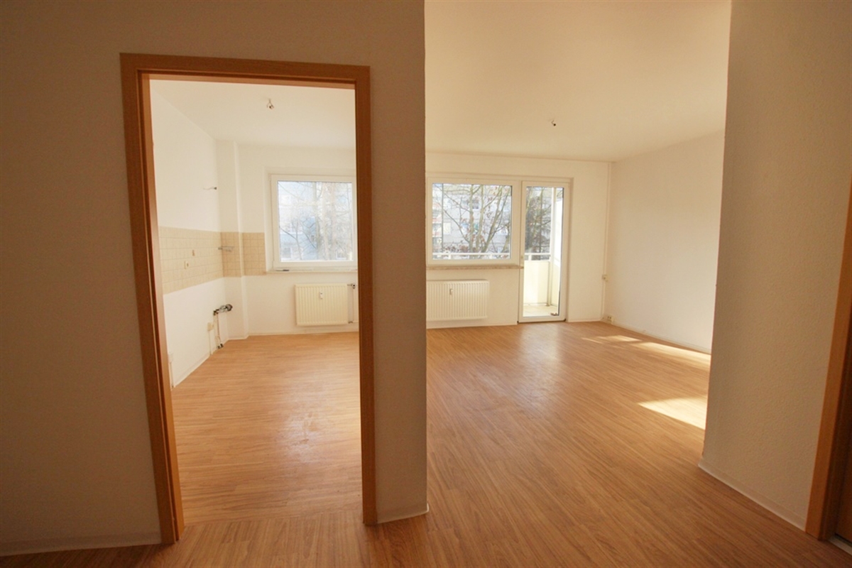 Alles wird neu - tolle 3-Raum-Wohnung in grüner Lage - Photo 2