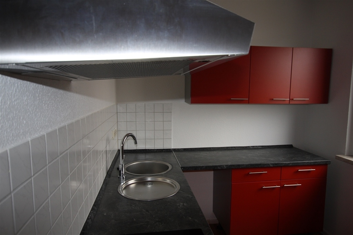 Schöne 2-Raumwohnung mit Einbauküche in gepflegtem Umfeld - Photo 3