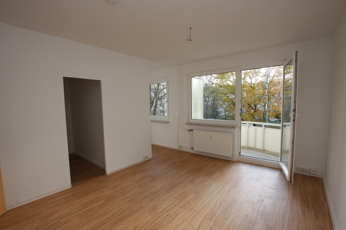 helle 1-Raumwohnung mit Balkon und Dusche - Photo 1