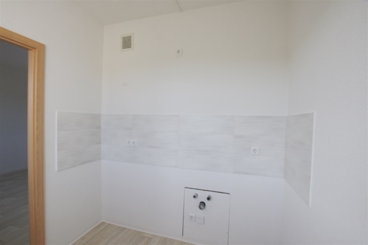 Schöne Singlewohnung mit Balkon und Aufzug - Photo 3