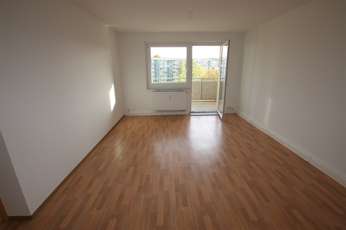 2-Raumwohnung mit Aufzug und Mietergarten - Foto 1