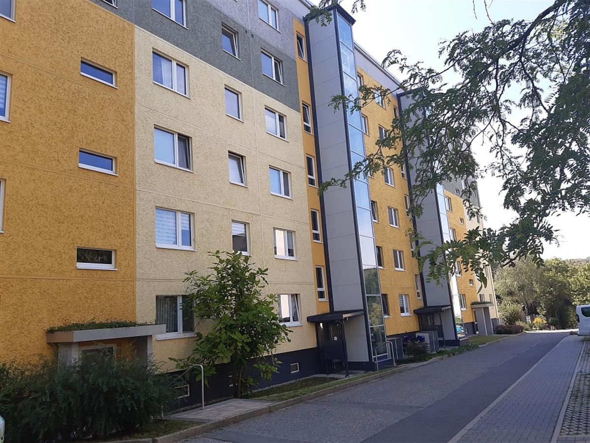 Alles wird neu - schöne 3-Raumwohnung mit Aufzug und Balkon - Photo 4