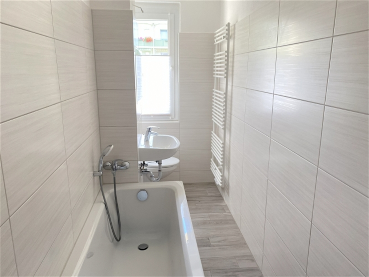Alles wird neu - hübsche 2-Raumwohnung sucht neue Mieter - Photo 3