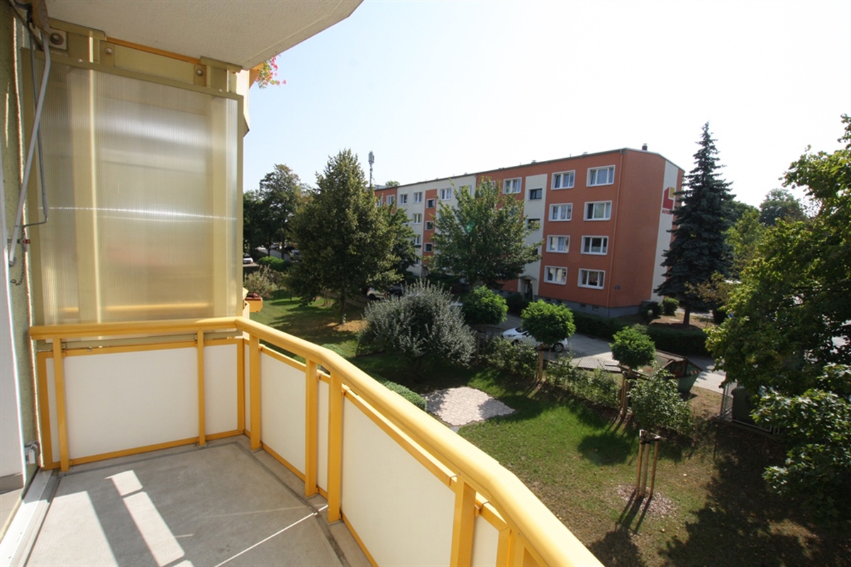 Schöne 3-Raum-Wohnung mit Wohnküche und großem Bad - Foto 4